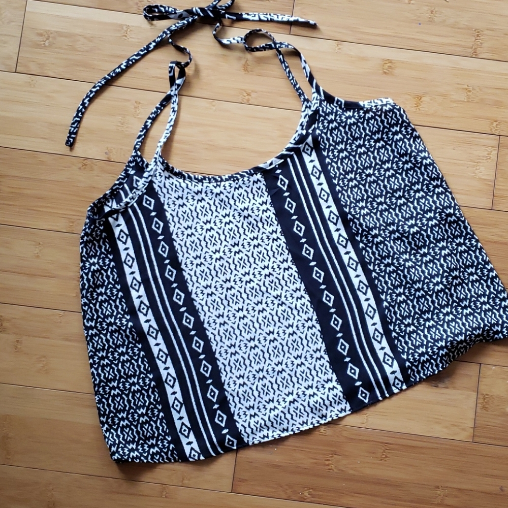 Forever 21 strappy black and white tank